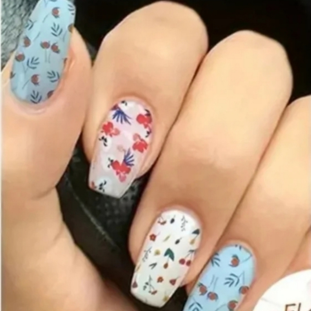 3 FOR $13 🔥 Trendy Self Adhesive Nails Wrap